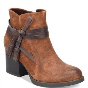 B.o.c. Amber suede booties